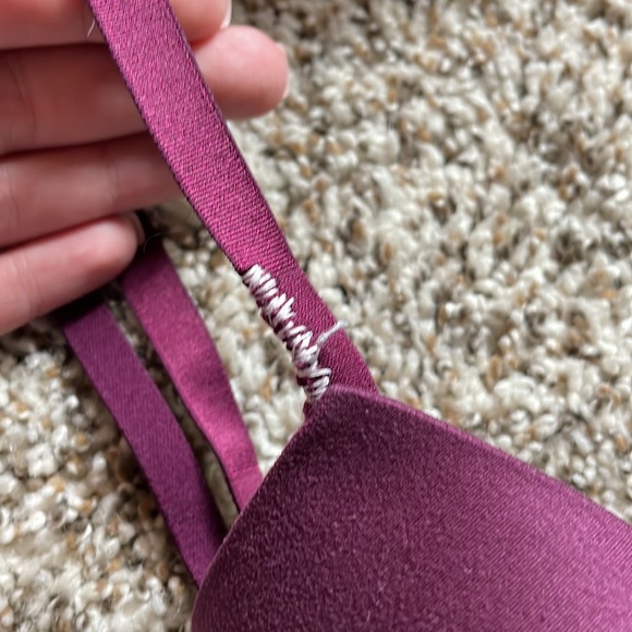 Bras - Picture 4 of 13